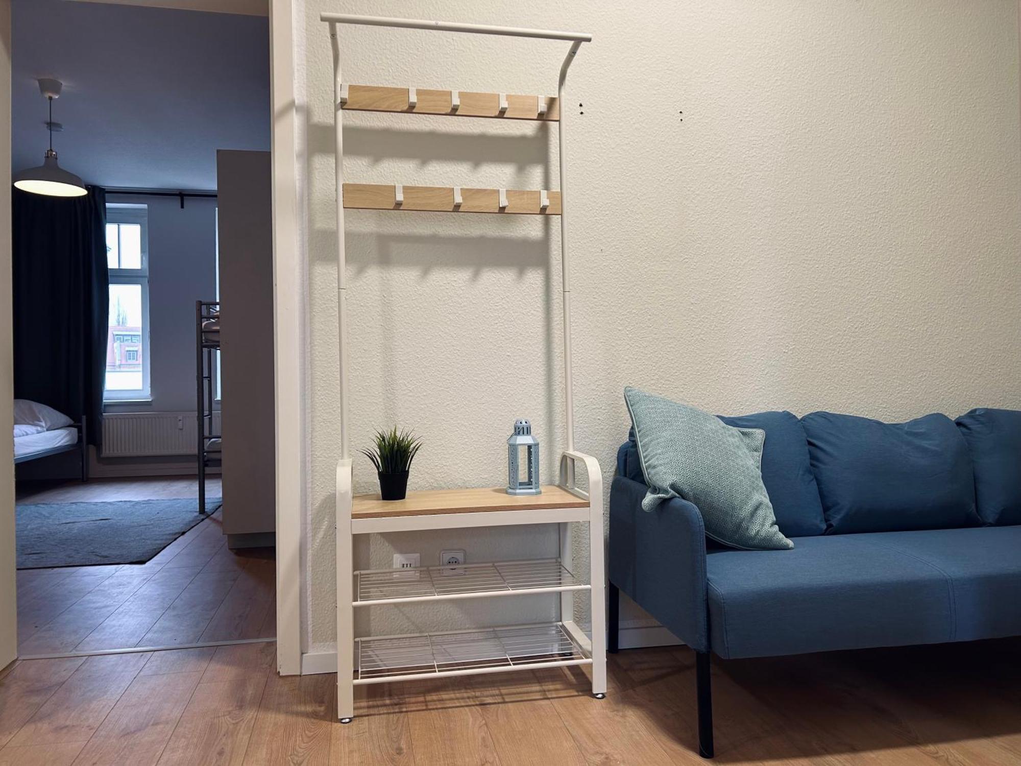 2 Schlafzimmer-balkon-kueche-parkplatz-designerbad *