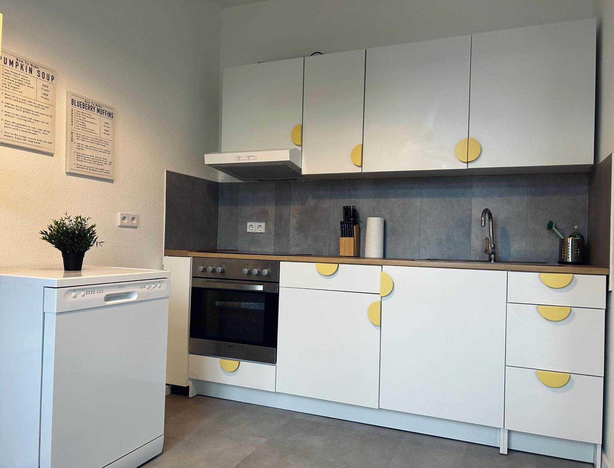 2 Schlafzimmer-balkon-kueche-parkplatz-designerbad Leipzig