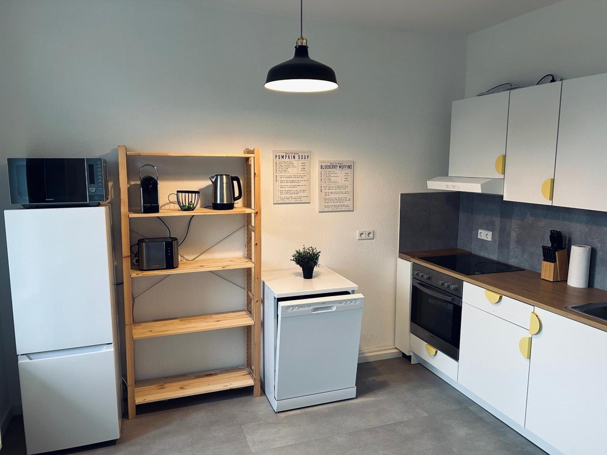 Apartment 2 Schlafzimmer-balkon-kueche-parkplatz-designerbad *